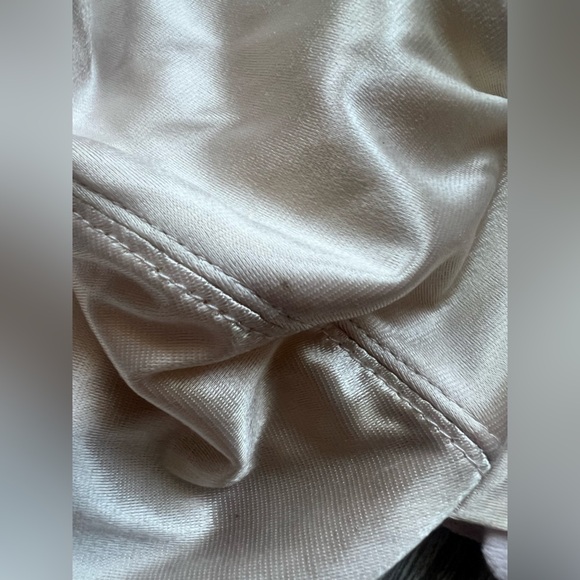 Delicates Second Skin Satin Unlined Unpadded Underwire Vintage Bra Champagne 34D - Picture 8 of 8